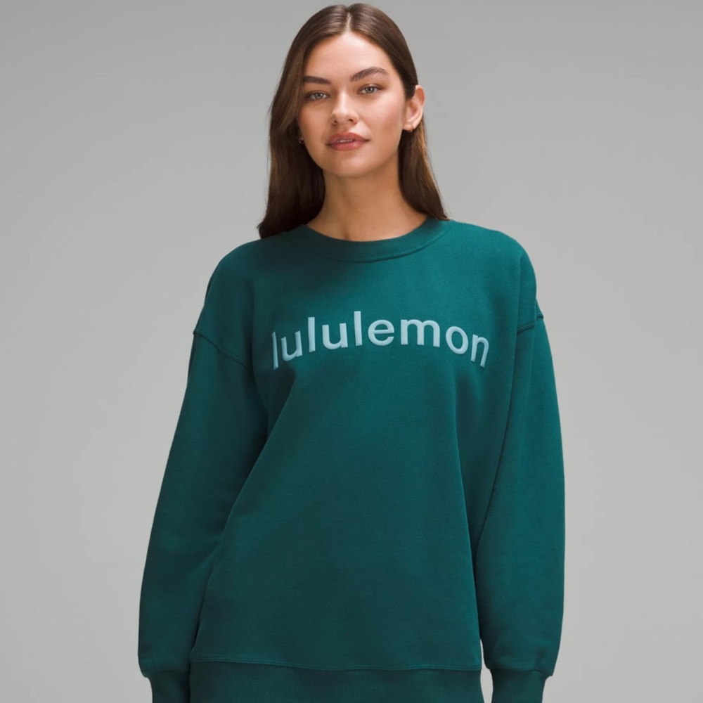 lululemon perfectly oversized graphic crew 🤍